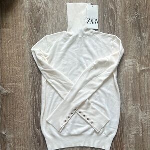 Women’s Cream Sweater